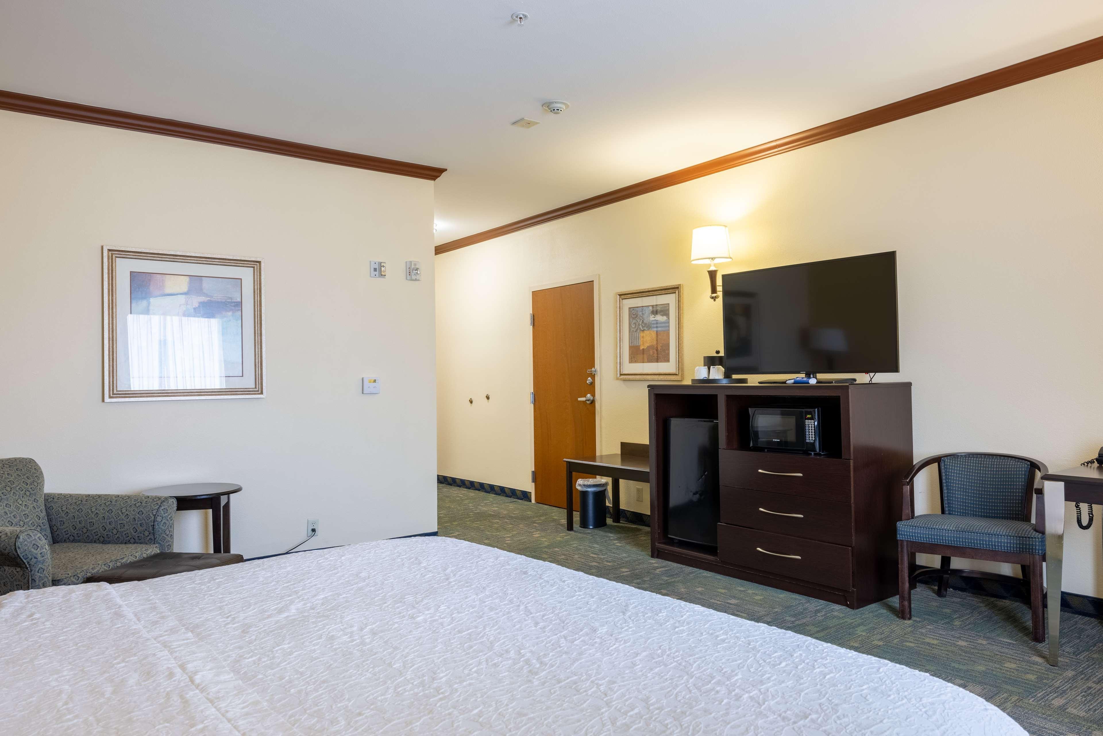 Hotel Hampton 3*
