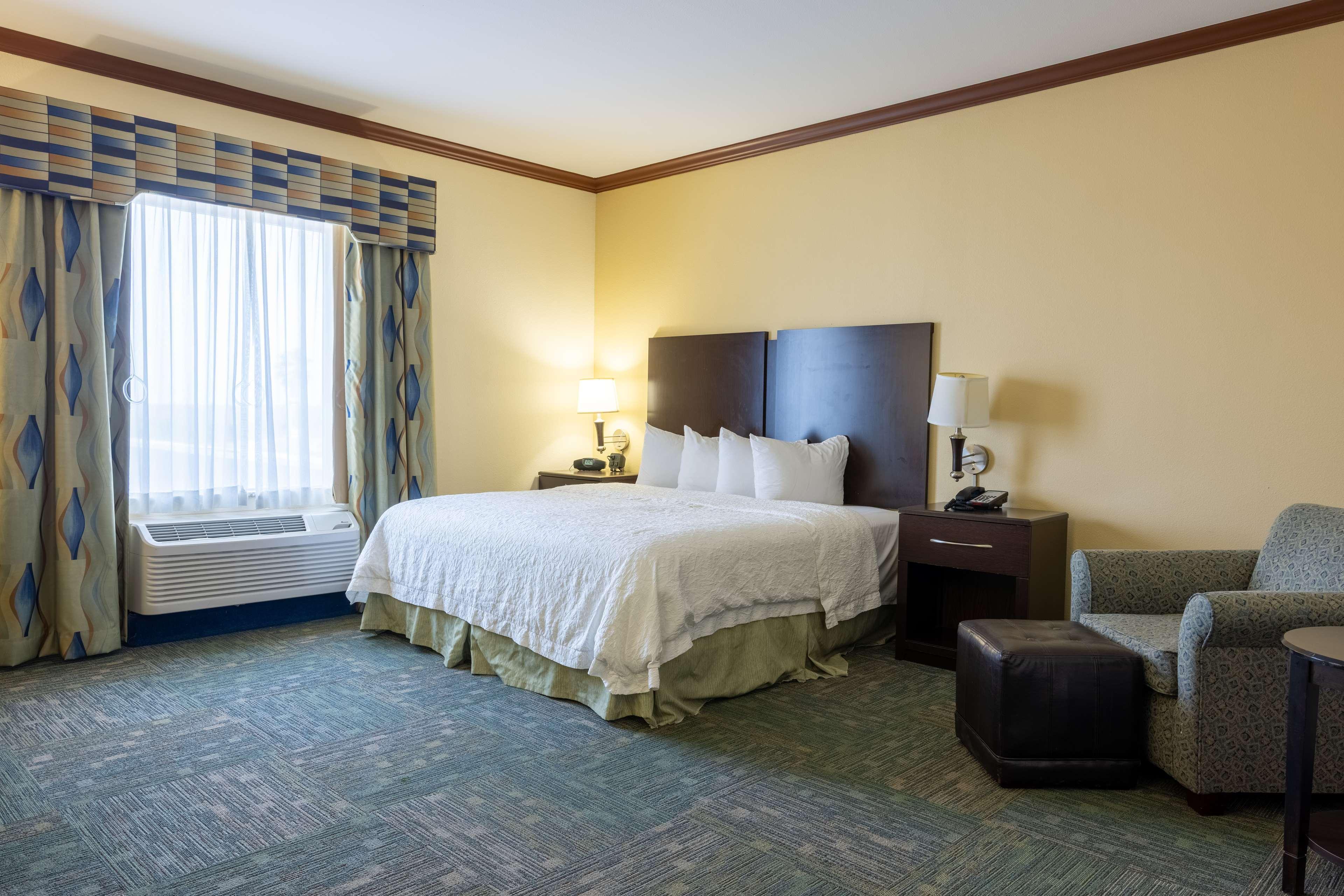 Hampton Hotel 3*